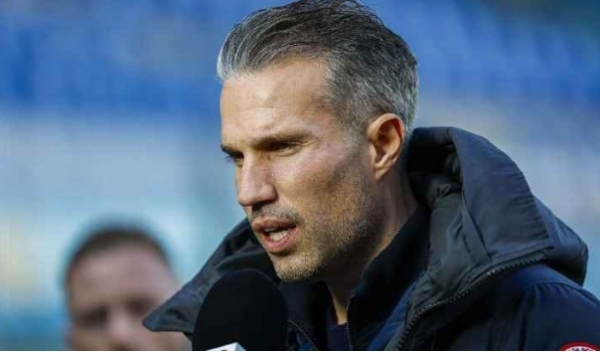 Feyenoord confirms Van Persie as new head coach