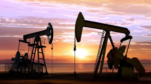 Crude oil prices slips below $70 per barrel,hits 6-months low OPEC+