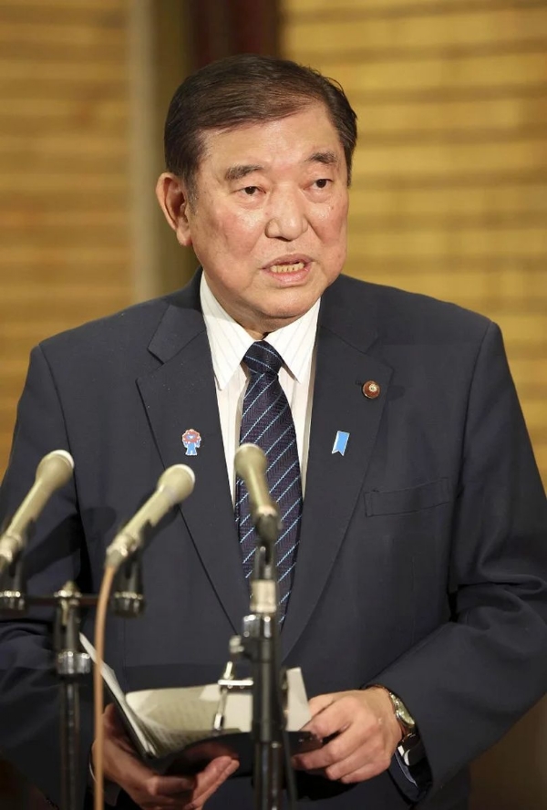 PM Ishiba admits gifting certificates to LDP lawmakers