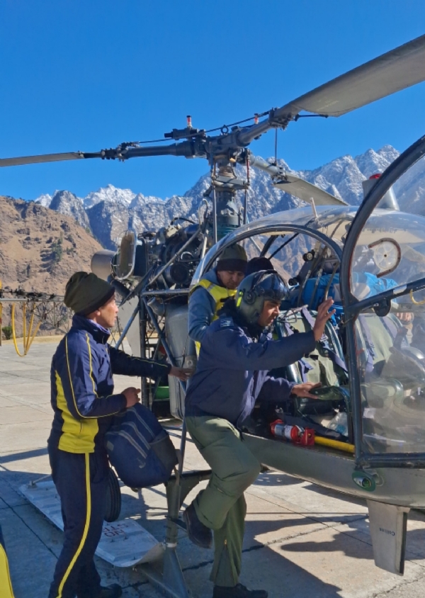 (Update) Mana Avalanche: SDRF team left with victim locating and thermal image camera for rescue operations