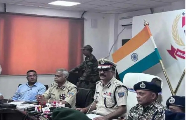 Eight Naxalites killed in Bokaro clash