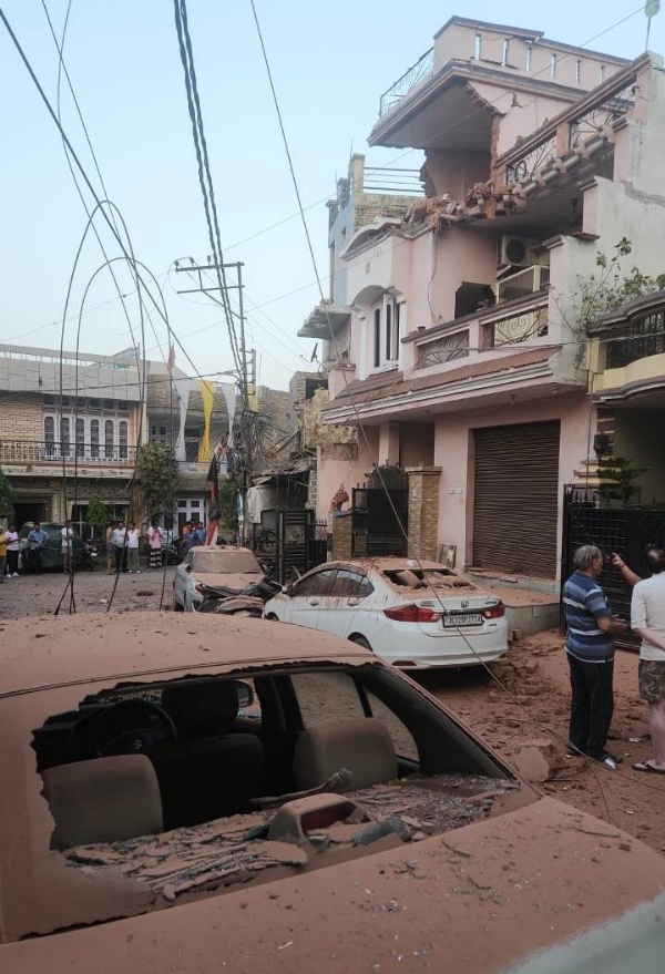 People Wake Up To Blast-Like Sounds As Sirens Ring Out In Jammu