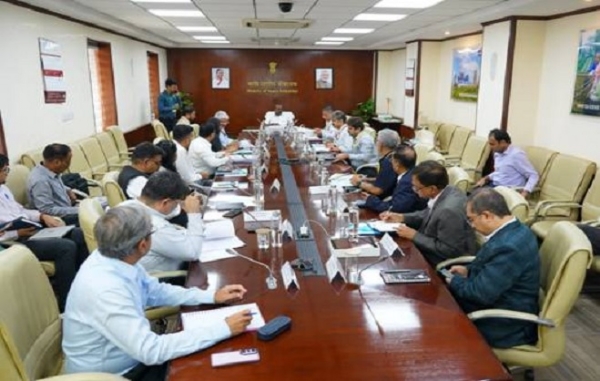 Kumaraswamy reviews expansion of EV charging infrastructure in country