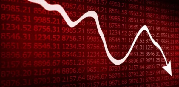 Early trading sees pressure; Sensex and Nifty decline