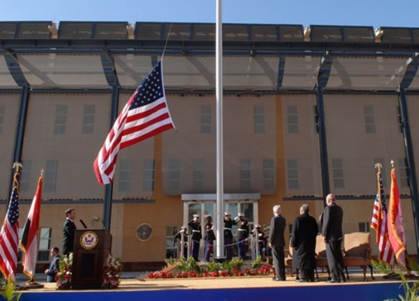 US withdraws diplomats, military families due to Iran tensions