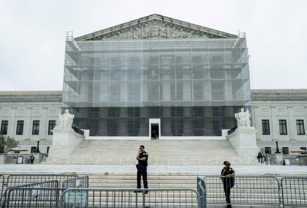 Supreme Court decision paves way for Trump's federal workforce cuts in US