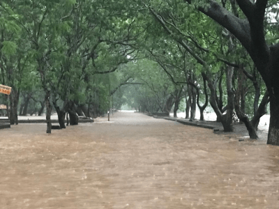 Mumbai’s Mithi River crosses danger mark; beaches closed amid heavy rain, high tide