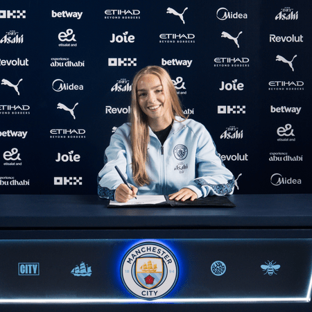 Codie Thomas signs two-year contract extension with Manchester City Women