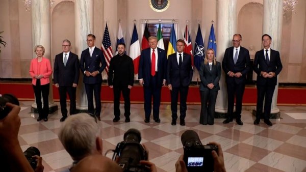 Family Photo, Then Buffet Lunch: Trump Warms Up Allies Before Ukraine War Debate