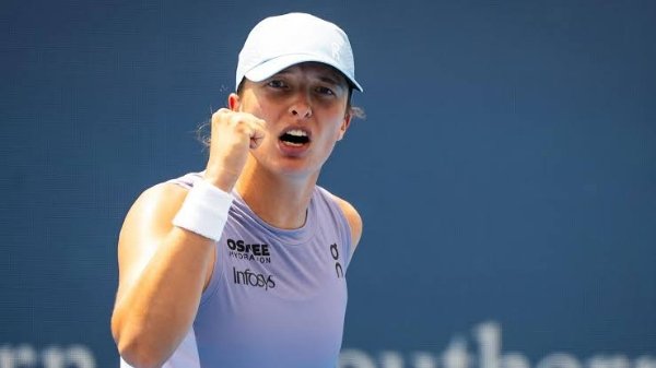 Swiatek Storms Past Rybakina, Sets Cincinnati Showdown With Paolini