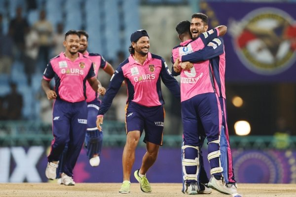 UP T20 League: Siddharth Yadav’s Explosive Knock Powers Gorakhpur Lions to Thrilling Win Over Lucknow Falcons