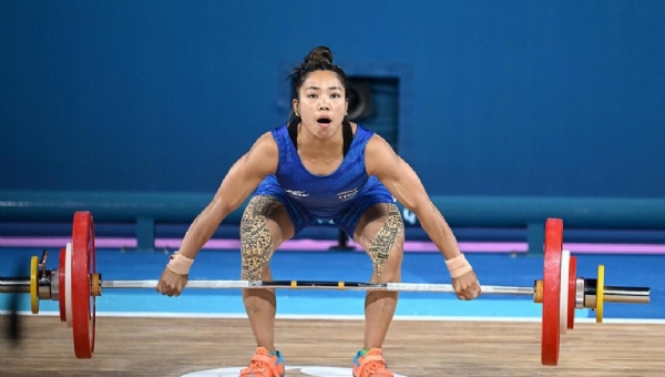 Weightlifting: Mirabai Chanu Makes Golden Comeback, Wins Commonwealth Championship Title