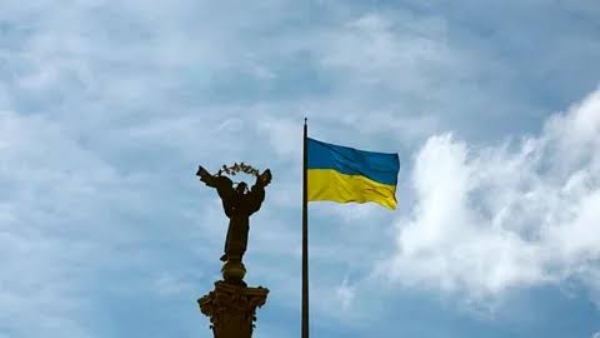 Ukraine at 34: Zelensky Vows to Fight On as Allies Rally Behind Kyiv