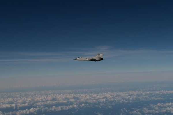 12 Minutes Over Estonia: Russian Fighters Trigger Nato Warning