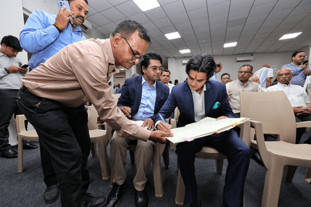 Jyotiraditya Scindia’s son Mahanaryaman offers prayers at Indore temple before taking MPCA charge