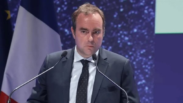 Protests Erupt Across France Amid Political Turmoil, Lecornu Sworn In as Prime Minister