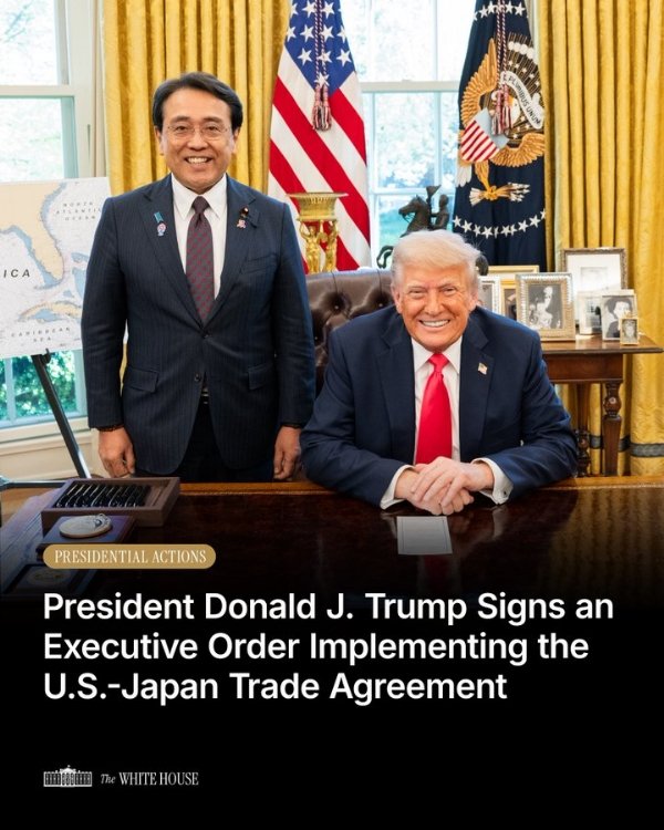 Trump Signs Executive Order Enforcing US-Japan Trade Deal, Slashing Auto Tariffs to 15%