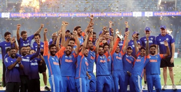 India-Pakistan Trophy Row Escalates After Asia Cup Final