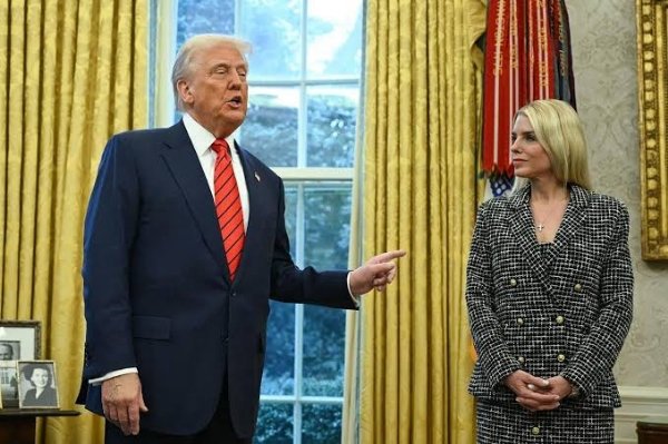 Trump Urges Justice Department to Investigate Political Rivals, Stirs Debate Over Independence