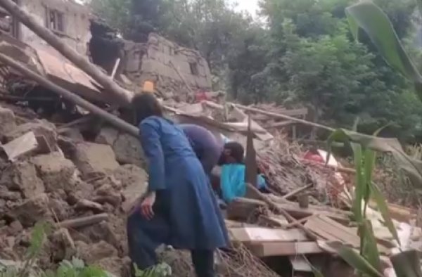 Afghanistan Earthquake Disaster:Over 800 Dead, Thousands Injured as Rescue Teams Race Against Time