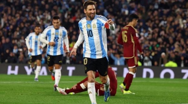 Messi Strikes Twice as Argentina Beat Venezuela 3-0 in World Cup Qualifier