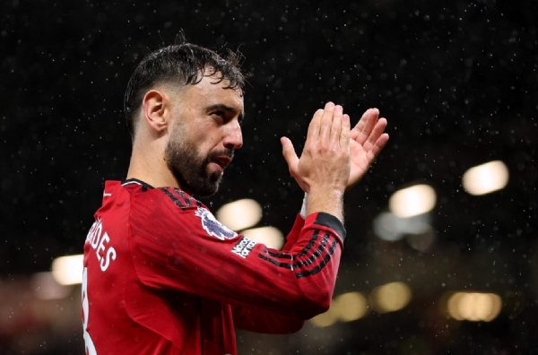 Bruno Fernandes Hits Milestone Double in Manchester United’s Hard-Fought Win Over Chelsea