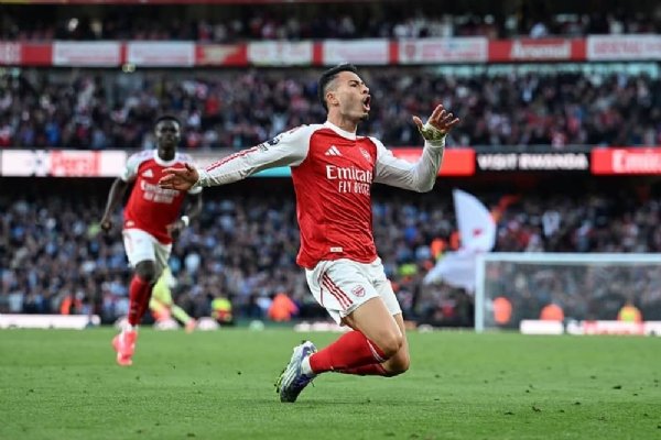 Liverpool Leap as Arsenal Deny City in Stoppage-Stime Siege