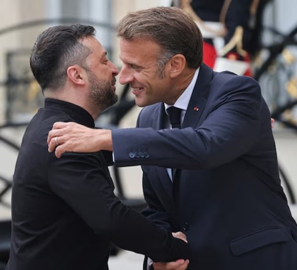 Russia Warns West: No Foreign Troops in Ukraine Peace Deal