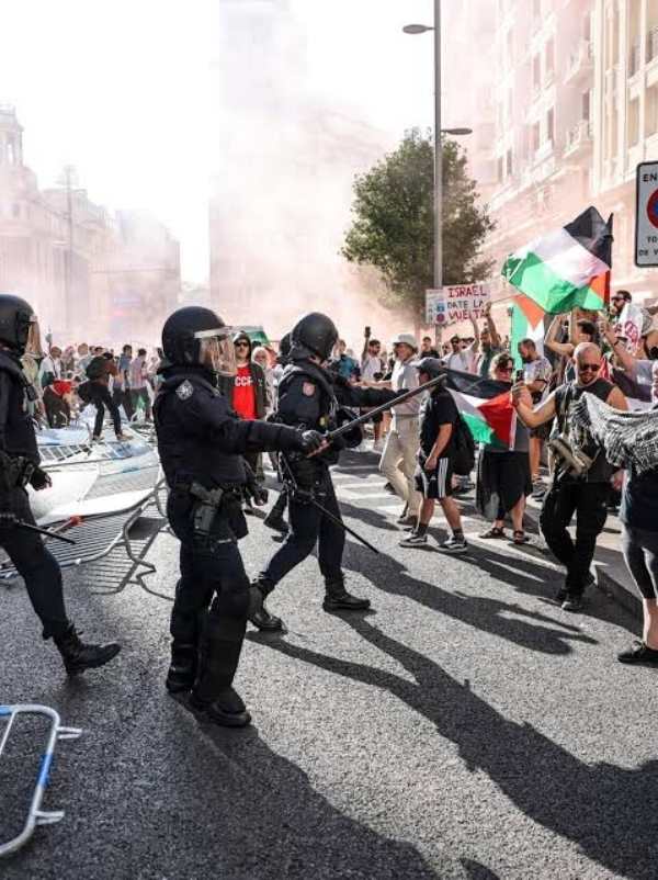 Palestinian Protests Force Abrupt Suspension of La Vuelta Cycling Finale, Sparking Political Firestorm