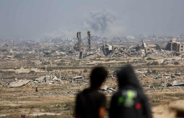 Israeli Strikes Kill Dozens in Gaza Amid Intensifying Offensive