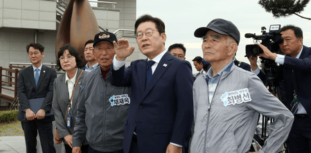 South Korea: Lee says North Korea should consider humanitarian exchanges between separated families