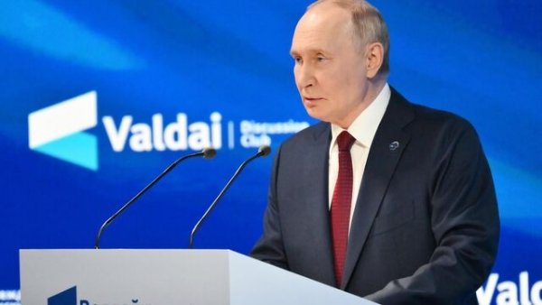 At Valdai, Putin Calls NATO Fears ‘European Hysteria’