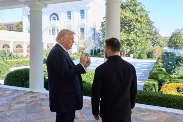 Trump Pressed Zelensky to Cede Donbas in ‘Tense’ White House Talks, Official Says
