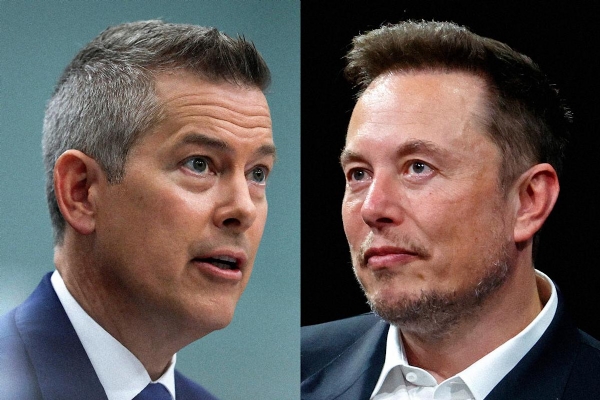 Musk Erupts at NASA Chief, Calling Him Dummy in Spat Over Moon Mission