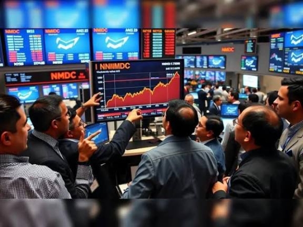 Global Markets Mixed as Wall Street Slips, Gold Hits New Record