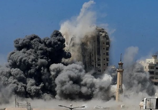 Israeli Strikes Kill 65 Palestinians in Gaza in 24 Hours Amid Ceasefire Talks