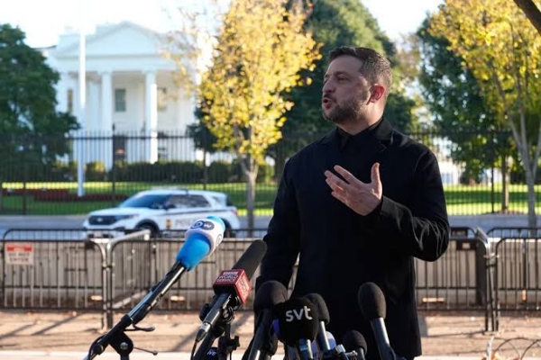 Zelensky Open to Summit Talks Following Tense White House Meeting with Trump