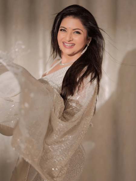 Bhagyashree apologises for her condolence post for Dharmendra, wishes him speedy recovery