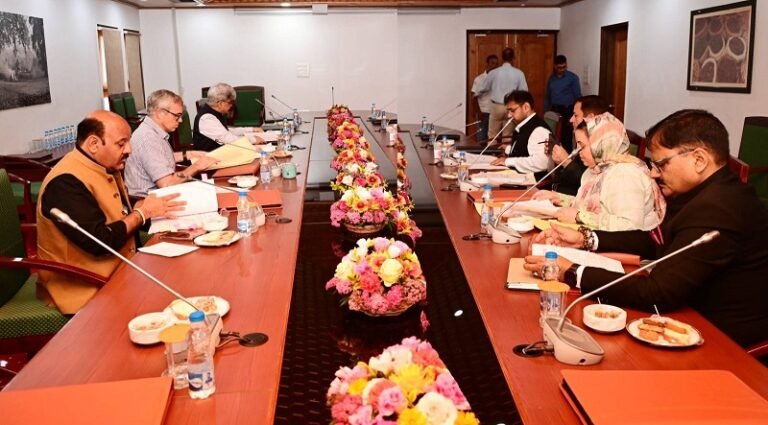 Cabinet Clears R&B Promotions, Seeks Daily Wagers Report – Kashmir Observer