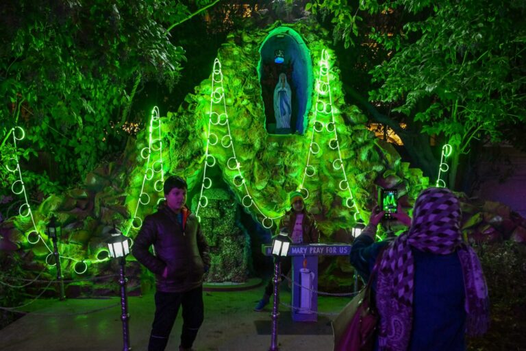 J&K LG, CM Extend Christmas Greetings – Kashmir Observer