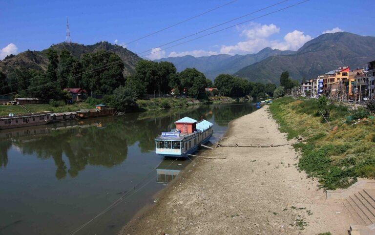 J&K Faces Major Rain Deficit, Fire Risk Rising – Kashmir Observer