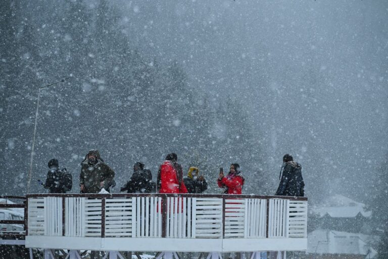 Western Disturbance Likely to Bring Rain, Snow in Kashmir