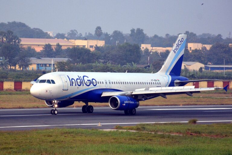 IndiGo Cancels 180+ Flights Across 3 Major Airports – Kashmir Observer
