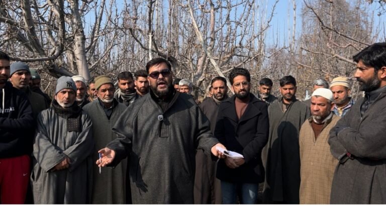 Kashmir Farmers Push Back Against New Rail Line – Kashmir Observer