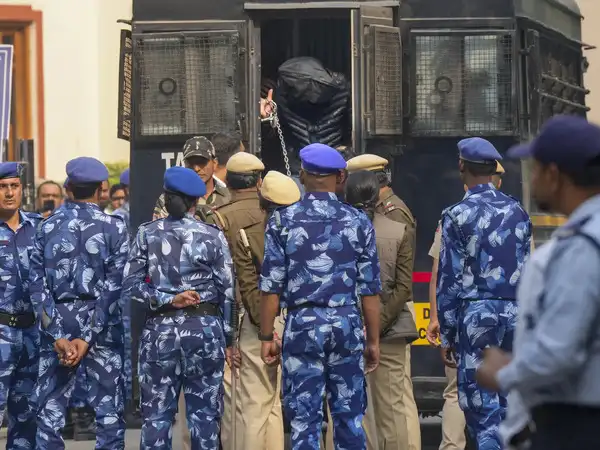 Court Extends NIA Custody of Red Fort Blast Accused by 7 Days – Kashmir Observer