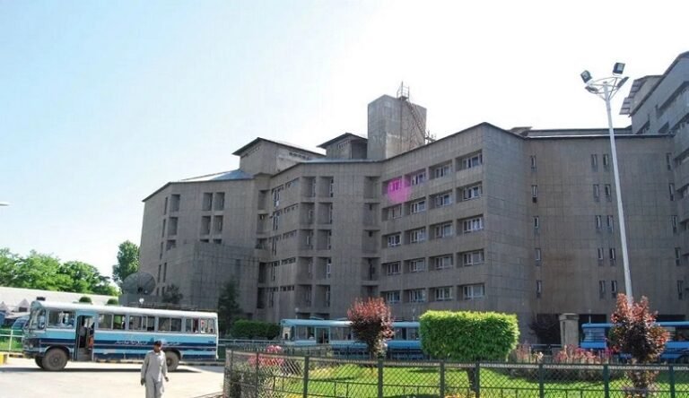 SKIMS Cardiology Performs Kashmir’s First Implantation of Micra Leadless Pacemaker – Kashmir Observer