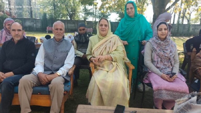 The Kashmir Principal Who Made Muddy Shoes Proud – Kashmir Observer