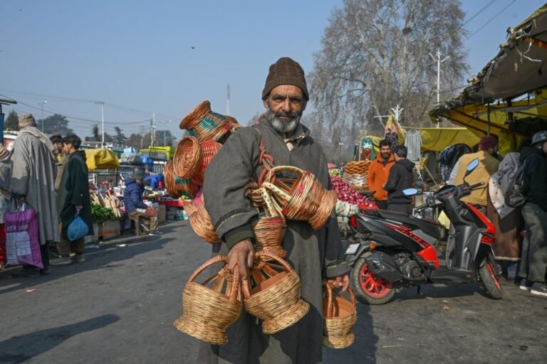 Mercury Dips at Most Places in Kashmir