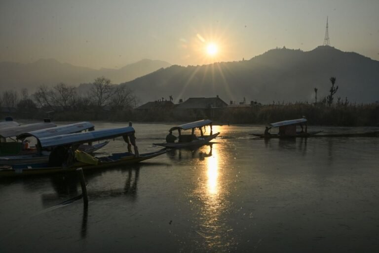 Cold Wave Shows No Let-Up; Srinagar Hits –6°C  – Kashmir Observer