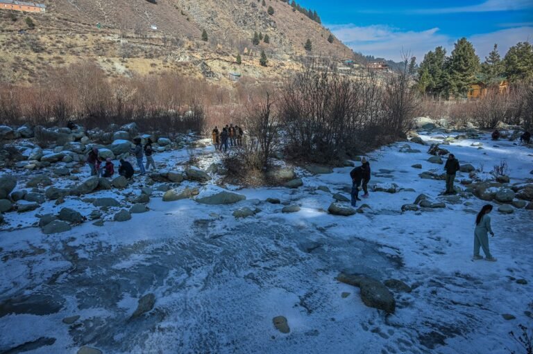 WD May Bring Snow to Kashmir From Jan 16